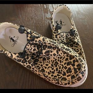 Womens Corky Leopard Shoes Size 8